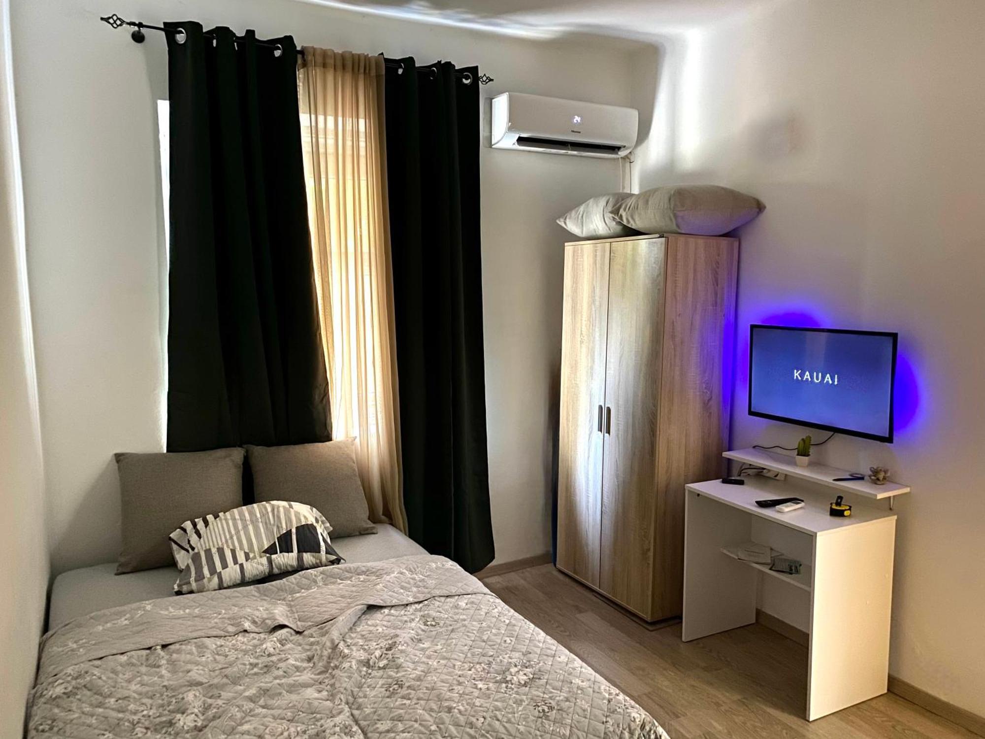Center Studio Apartment Podgorica Esterno foto